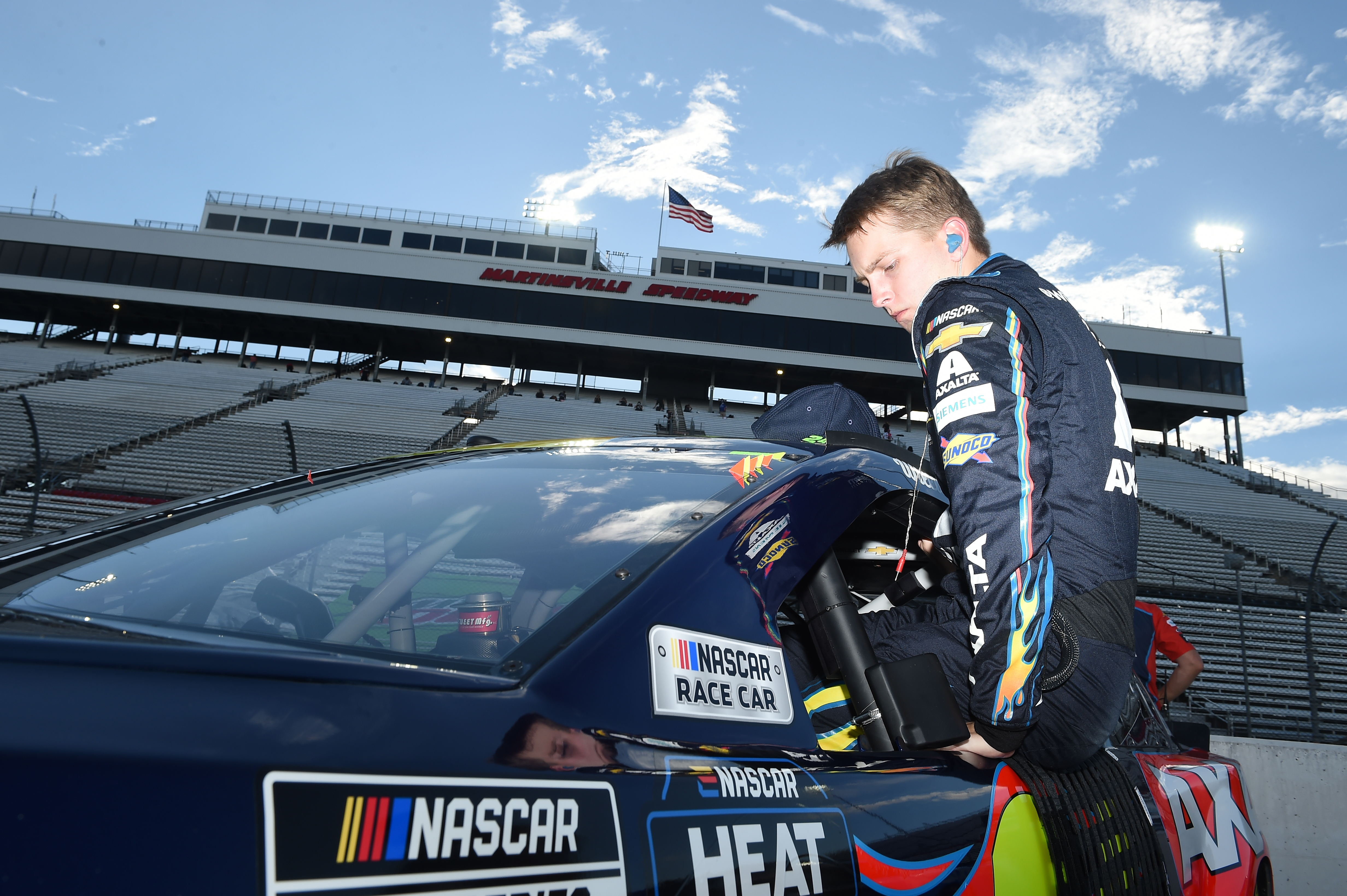 NASCAR Cup Series Blue-Emu Maximum Pain Relief 500