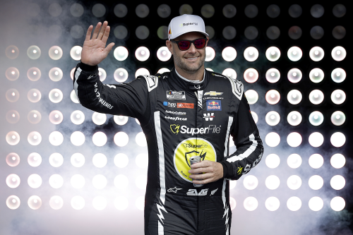 Shane van Gisbergen captures the O'Reilly Series pole at Sonoma